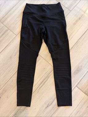 Born Primitive Black Textured Performance Leggings